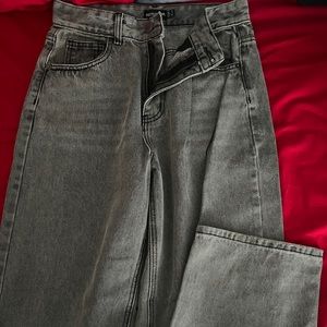 Baggy gray looking jeans